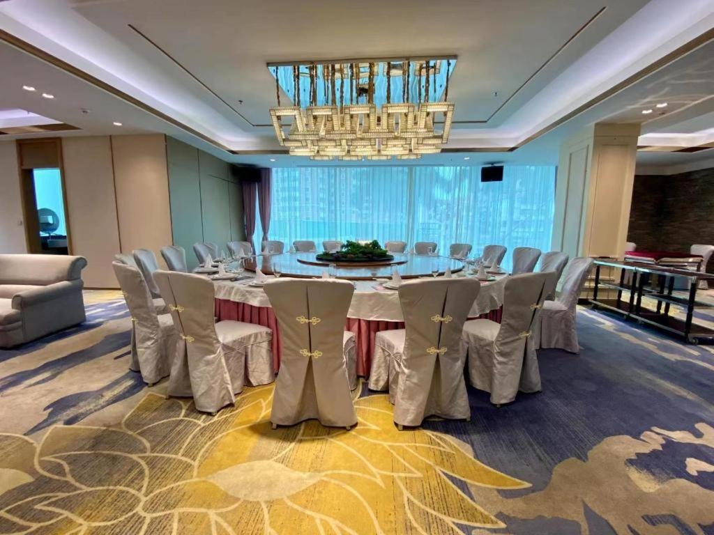Fenggang Gladden Hotel Tiantangwei Esterno foto