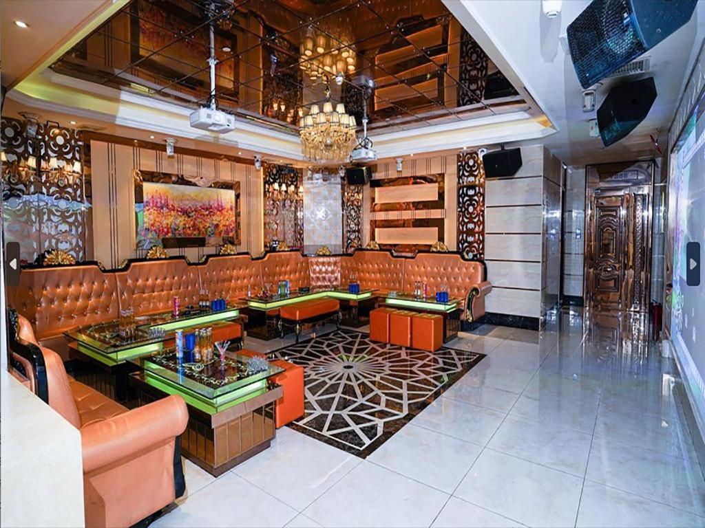Fenggang Gladden Hotel Tiantangwei Esterno foto