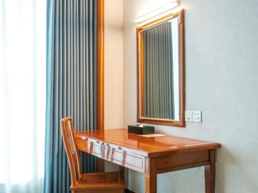Fenggang Gladden Hotel Tiantangwei Esterno foto