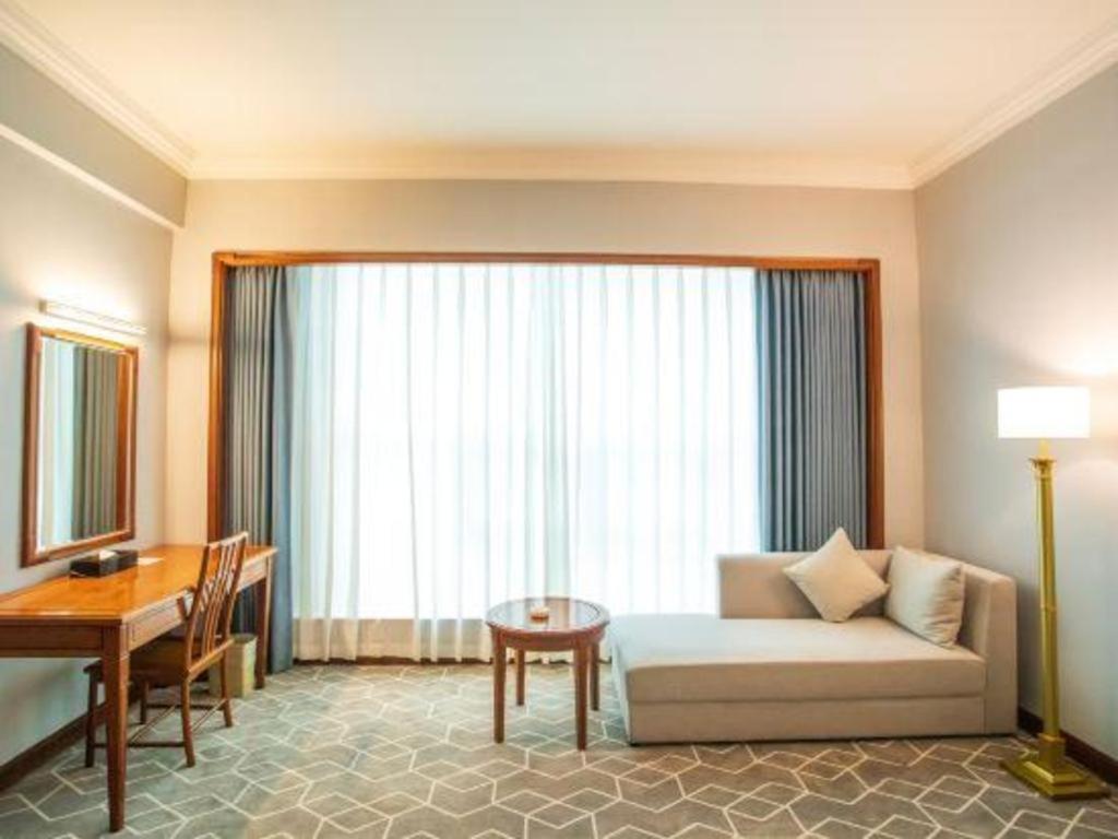 Fenggang Gladden Hotel Tiantangwei Esterno foto