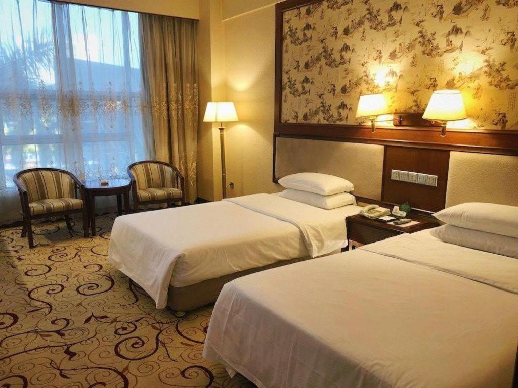 Fenggang Gladden Hotel Tiantangwei Esterno foto